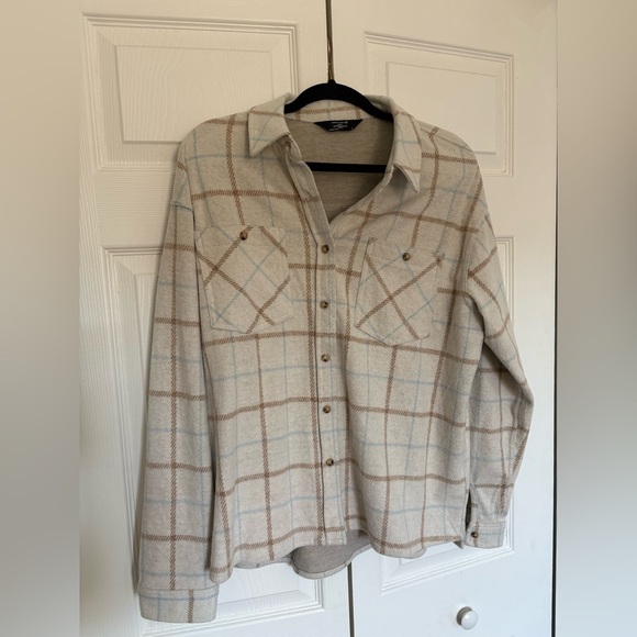 Tops - Plaid Women’s Shacket Button-Up Shirt